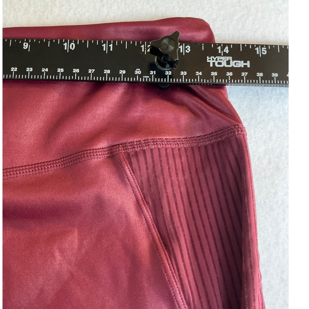 Fabletics Moto Leggings Women Medium Burgundy Ribbed High Waisted LG2356967-8405 - Picture 6 of 7